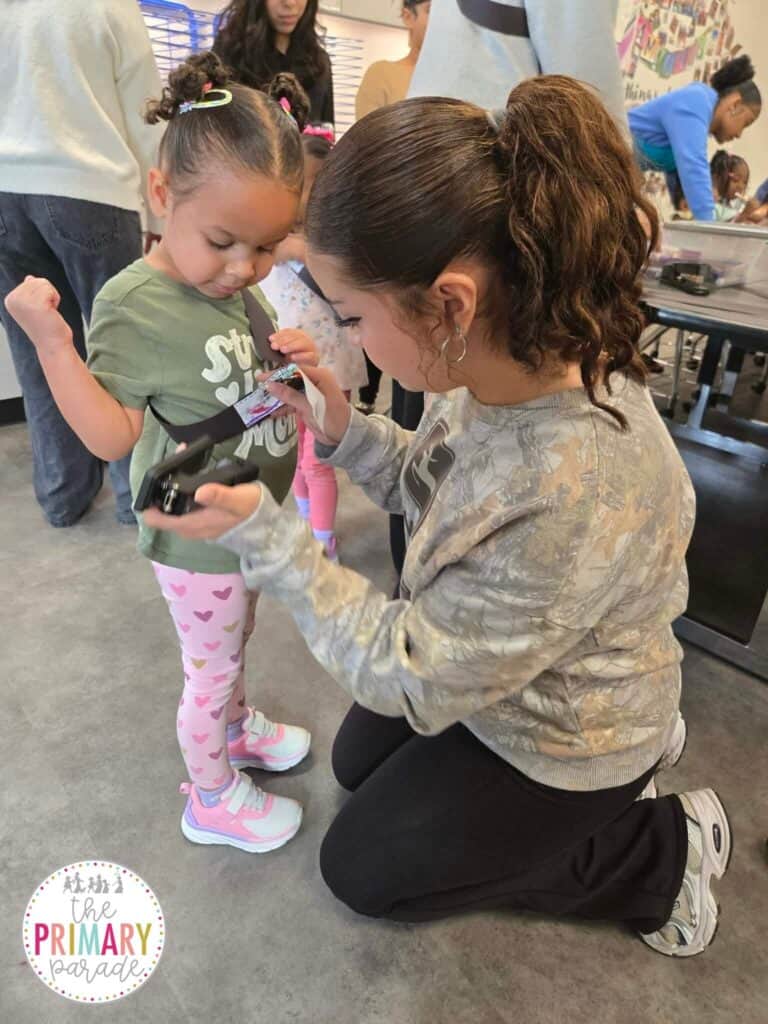 Preschool seatbelt buckle craft showing how to wear a seatbelt